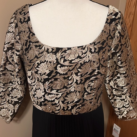 Alex Evenings Petite Embroidered-bodice Ball Gown Dress Size 10 - Picture 4 of 9